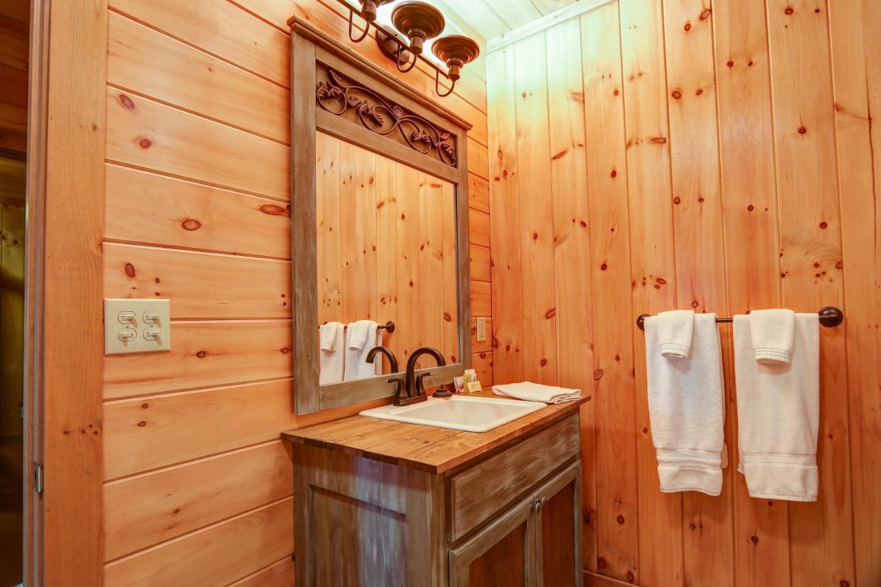 Bear Naked Bungalow Blue Ridge Bagian luar foto